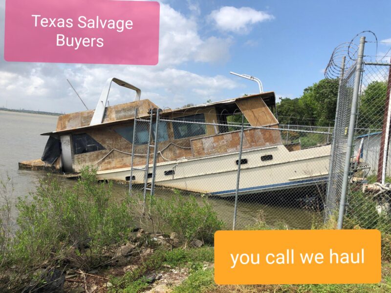 Houston Texas Boat Removal [832-356-9014]