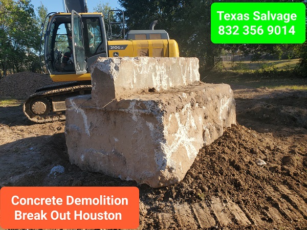 Houston Texas Concrete Break Out - Houston Texas Concrete Demolition Company - We do small and large concrete demolition jobs - We break and remove house slabs - [parking lots - patios - side walks - drive ways - road ways - curbs - culverts - Call us to day to get a free concrete demolition estimate for your concrete removal in Houston Texas.